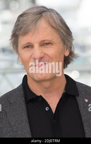 Viggo Mortensen à un photocall pour le film 'Captain Fantastic' dans le cadre du 69e Festival international de Cannes, au Palais des Festivals de Cannes, dans le sud de la France, le 17 mai 2016. Photo de Nicolas Genin/ABACAPRESS.COM Banque D'Images