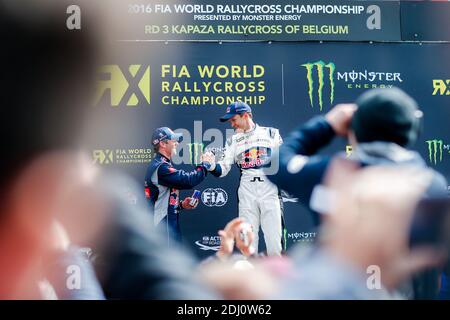 Le pilote suédois Mattias Ekstrom 2016 (1ère place) et le pilote français Sébastien Loeb (2ème place) au Championnat du monde de la FIA en Belgique (KAPAZA WORLD RX OF BELGIUM) qui s'est tenu au circuit Jules Tacheny à Mettet, en Belgique, du 14 au 15 mai 2016. Photo de Marie-Paola Bertrand-Hillion/ABACAPRESS.COM Banque D'Images