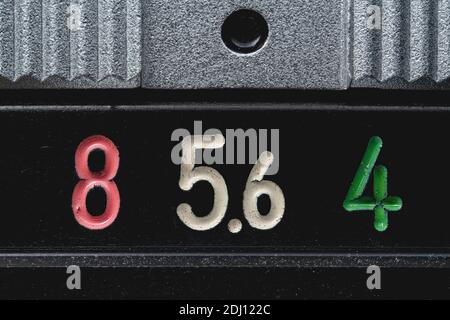Gros plan sur une photo macro haute résolution d'un objectif vintage jauge de mise au point apposition Banque D'Images