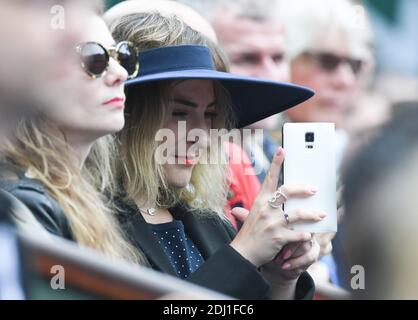 Marilou Berry lors de l'Open de tennis français à l'arène Roland-Garros à Paris, France, le 29 mai 2016. Photo de Laurent Zabulon/ABACAPRESS.COM Banque D'Images