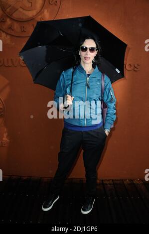 Geraldine Maillet posant au Village lors de l'Open de tennis français à l'arène Roland-Garros de Paris, France, le 31 mai 2016. Photo d'Alban Wyters/ABACAPRESS.COM Banque D'Images