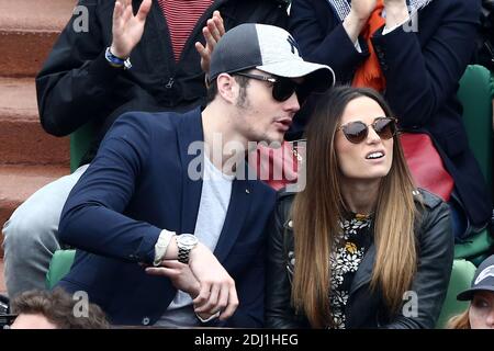 Louis Sarkozy et Capucine Anav dans le VIP Tribune lors de l'Open de tennis à l'arène Roland-Garros à Paris, France, le 1er juin 2016. Photo byABACAPRESS.COM Banque D'Images