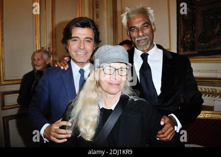 Alexandre Zouari, Dominique Issermann et Satya Oblette assistant à la cérémonie décernant à Kenzo Takada la Médaille du Chevalier de la Légion d'Honneur au Conseil constitutionnel à Paris, France, le 02 juin 2016. Photo d'Aurore Marechal/ABACAPRESS.COM Banque D'Images