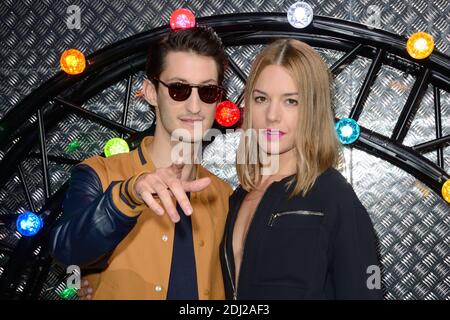 Pierre Niney et Natasha Andrews arrivent au salon Christian Dior Homme lors de la semaine de la mode masculine à Paris le 25 juin 2016 à Paris , France . Photo d'Aurore Marechal/ABACAPRESS.COM Banque D'Images