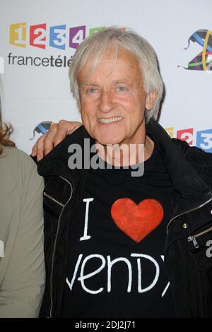 Dave participe à la conférence de presse de France télévisions 2016/2017 à Paris, France, le 29 juin 2016. Photo d'Alban Wyters/ABACAPRESS.COM Banque D'Images