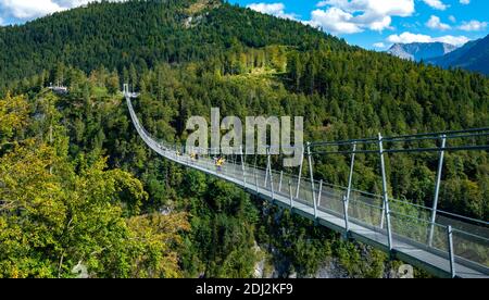 Pont suspendu Highline 179 à Reutte Tirol, Autriche Banque D'Images