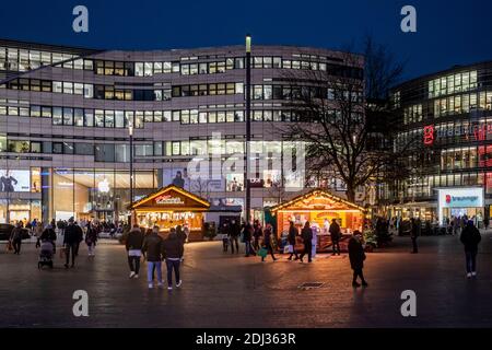 Marché de Noël très réduit sur Shadowplatz pendant Corona Düsseldorf Banque D'Images