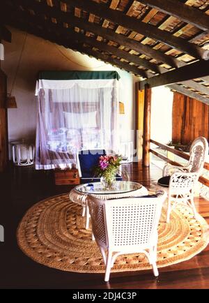 Années 1990 Sainte-Lucie (Caraïbes orientales) - Ladera Resort sur Sainte-Lucie, chambre intérieure ca. 1998 Banque D'Images