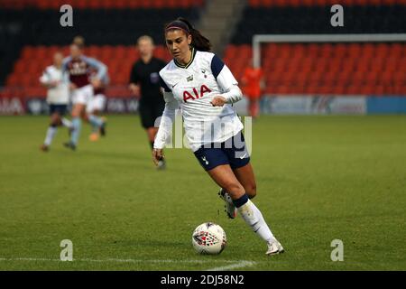 Londres, Royaume-Uni. 13 décembre 2020. Alex Morgan de Tottenham Hotspur femmes en action pendant le jeu. Barclays Women's super League match, Tottenham Hotspur Women v Aston Villa Women au stade Hive de Londres, le dimanche 13 décembre 2020. Cette image ne peut être utilisée qu'à des fins éditoriales. Utilisation éditoriale uniquement, licence requise pour une utilisation commerciale. Aucune utilisation dans les Paris, les jeux ou les publications d'un seul club/ligue/joueur.pic par Steffan Bowen/Andrew Orchard sports Photography/Alay Live News crédit: Andrew Orchard sports Photography/Alay Live News Banque D'Images