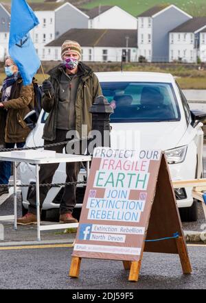 Protester de rébellion d'extinction du Devon du Nord, Bideford, Devon, 12/12/2020 Banque D'Images