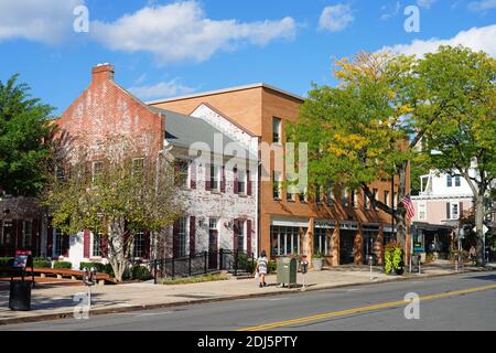 PRINCETON, NJ -30 SEP 2020- vue sur les bâtiments de Nassau Street dans le centre-ville de Princeton, New Jersey, États-Unis. Banque D'Images