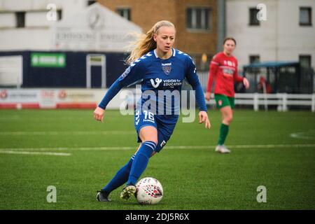 Ellie Christon (#16 Durham) va de l'avant lors du match de championnat féminin FA entre Coventry United et Durham à Butts Park Arena à Coventry. Ashleigh Davies / SPP Banque D'Images