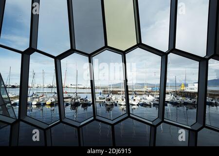 Harpa concert Hall and Conference Centre, Reykjavik, Islande, régions polaires Banque D'Images