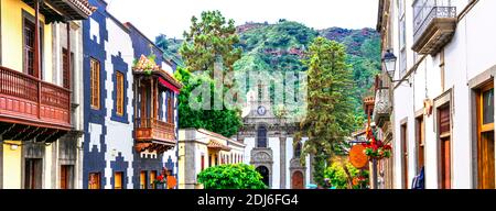 Voyages et sites touristiques dans les îles Canaries. Teror - la plus belle ville traditionnelle de Grand Canary (Gran Canaria). Banque D'Images