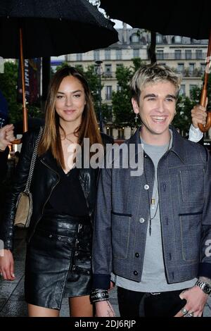 Gabriel-Kane Day-Lewis (fils de Daniel Day-Lewis et Isabelle Adjani) et sa copine arrivant à la présentation de Mau Mau haute Couture automne - hiver 2016/2017 dans le cadre de la semaine de la mode de Paris le 03 juillet 2016 à Paris, France. Photo d'Aurore Marechal/ABACAPRESS.COM Banque D'Images