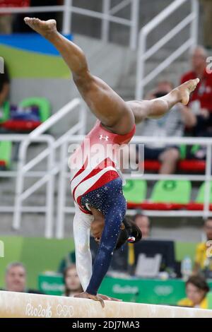 Simone Biles des États-Unis la superstar de l'équipe féminine de gymnastique des États-Unis qui a remporté l'épreuve de l'équipe féminine de gymnastique artistique à Rio Olympic Arena, Rio, Brésil, le 9 août 2016. Photo de Henri Szwarc/ABACAPRESS.COM Banque D'Images