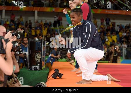 Médaille de bronze Audrey Tcheumeo au Judo féminin -78kgs tenu à Carioca Arena 2 pendant le jour 6 des Jeux Olympiques de Rio 2016 le 11 août 2016 à Rio de Janeiro, Brésil. Photo de Lionel Hahn/ABACAPRESS.COM Banque D'Images