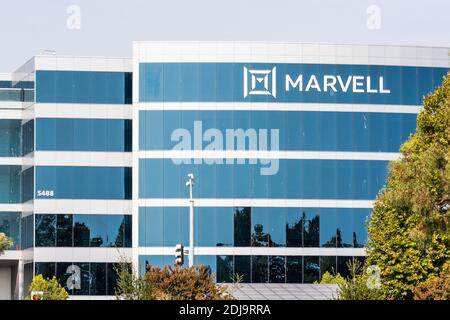 8 octobre 2020 Santa Clara / CA / USA - Marvell Technology Group siège social à Silicon Valley ; Marvell Technology Group est une société de semi-conducteurs Banque D'Images