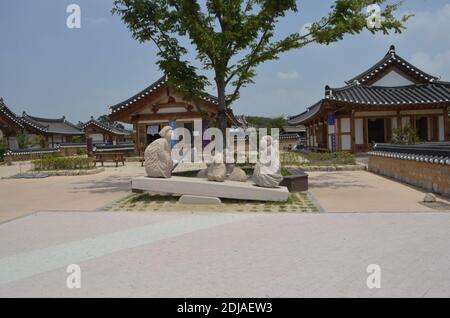 Terrains de jeux traditionnels dans le village de Gyonchon, Gyeongju, Corée Banque D'Images