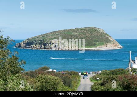 Puffin Island ou Ynys Seiriol de la côte d'Anglesey Pays de Galles du Nord Royaume-Uni Banque D'Images