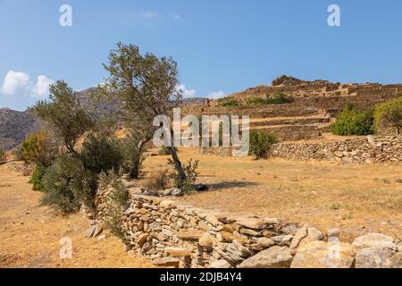 Site archéologique de Skarkos - colonie de l'âge de bronze précoce sur l'île d'iOS, Cyclades, Grèce. C'est l'un des plus importants sites préhistoriques de Banque D'Images