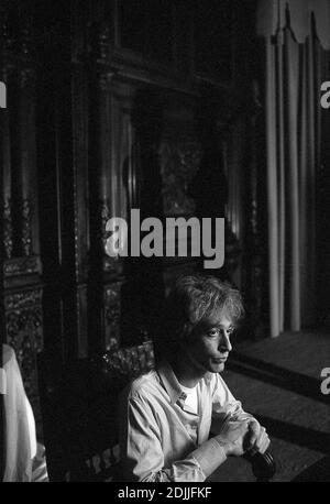 Robin Gibb faisant la vidéo pour sa version unique 'Juliet' 03/1983 Banque D'Images