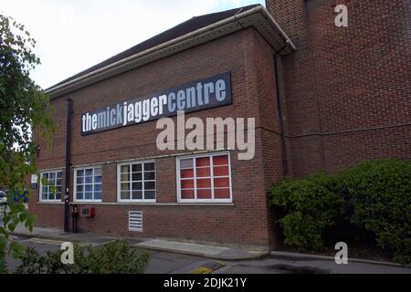 Le Mick Jagger Centre, Dartford Grammar School, et leur lien avec les Rolling Stones en Grande-Bretagne Banque D'Images