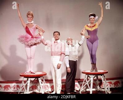 LE film JUMBO 1962 MGM DE BILLY ROSE avec de gauche: Doris Day, Stephen Boyd, Jimmy Durante, Martha Raye Banque D'Images