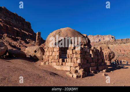 Vue ensoleillée de la maison historique de pierre de Cliff habitants à Arizona Banque D'Images