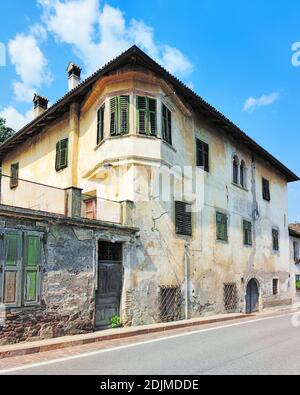 L'ancienne maison de douane à Unterrain, Eppan sur la route des vins du Tyrol du Sud Banque D'Images