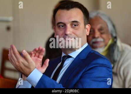 Florian Philippot présente le programme Marine le Pen pour les personnes âgées à la Maison de la Chimie, Paris, France, le 20 octobre 2016. Photo de Christian Liewig/ABACAPRESS.COM Banque D'Images