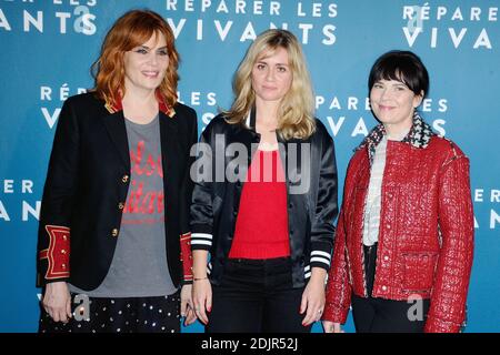 Emmanuelle Seigner, Katell Quillevere et Anne Dorval assistent à la première du film Reparer les vivants a l'UGC Normandie a Paris, France le 24 octobre 2016. Photo d'Aurore Marechal/ABACAPRESS.COM Banque D'Images