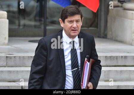 Le ministre des Affaires urbaines, de la Jeunesse et des Sports, Patrick Kanner, quitte l'Elysée à la suite de la réunion hebdomadaire française du cabinet à Paris, en France, le 26 octobre 2016. Photo de Yann Korbi/ABACAPRESS.COM Banque D'Images