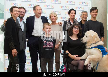 Sophie Jovillard, Xavier Couture, Sophie Davant, Laurence Tiennot-Herment (présidente de l'AFM-Téléthon) et Nagui à la conférence de presse du 30me Téléthon à France télévisions, Paris, France le 26 octobre 2016. Photo de Nasser Berzane/ABACAPRESS.COM Banque D'Images