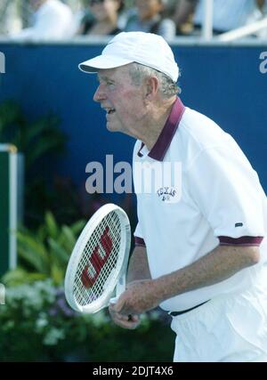 Chris Evert/Raymond James Pro-Celebrity tennis Classic Day 3 assisté par l'ancien président George Bush SR, Gavin Rossdale, Anna Kournikova, Lindsay Davenport, Joe Torre et Chevy Chase. Delray Beach, Floride. 11/05/06 Banque D'Images