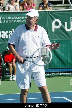 Chris Evert/Raymond James Pro-Celebrity tennis Classic Day 3 assisté par l'ancien président George Bush SR, Gavin Rossdale, Anna Kournikova, Lindsay Davenport, Joe Torre et Chevy Chase. Delray Beach, Floride. 11/05/06 Banque D'Images