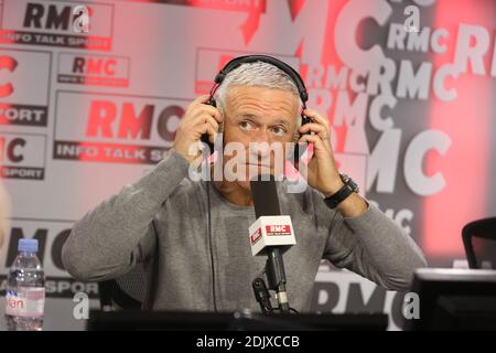 Exclusivité - Didier Deschamps au salon sportif « Team Duga » sur CMR radio, interviewé par Christophe Dugarry, Paris, le 05 décembre 2016. Photo de Jerome Domine/ABACAPRESS.COM Banque D'Images