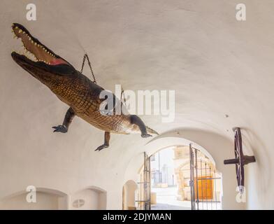 Brno (Brünn), The Brno Dragon and Brno Wheel at the Old Town Hall in Old Town, Jihomoravsky, Südmähren, South Moravia, Czech Stock Photo