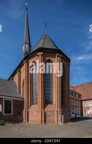 Allemagne, Borken, Borken-Burlo, Borken-Borkenwirthe, Hohe Mark Westmuensterland nature Park, Muensterland, Westphalie, Rhénanie-du-Nord-Westphalie, monastère Mariengarden avec église catholique de Rectorat et église de monastère St. Mary's, monastère des Oblats de la Vierge Marie Immaculée, anciennement l'école oblate de mission, aujourd'hui haute école Oblate Banque D'Images