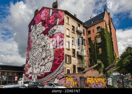 Fresque d'art de Grenoble Graffiti Street Banque D'Images