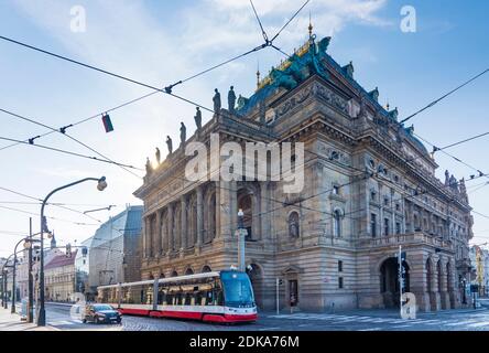 Praha, Théâtre national (Narodni divadlo) à Nove Mesto, Nouvelle ville, Praha, Prag, Prague, Tchèque Banque D'Images