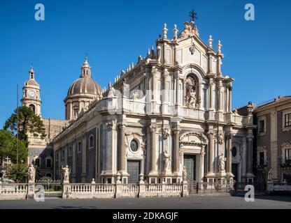 Cathédrale Saint-Agata sur la Piazza del Duomo à Catane, Sicile Banque D'Images