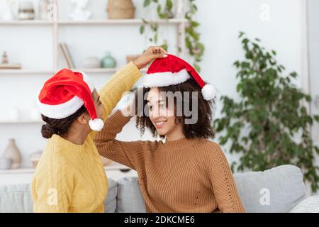 Se préparer pour le nouvel an et Noël et faire la fête à la maison Banque D'Images