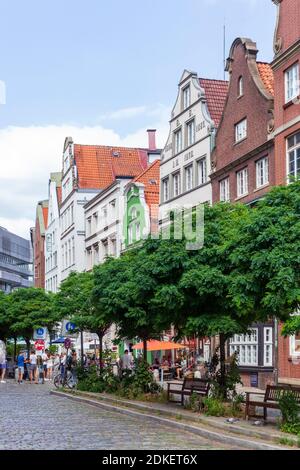 Maisons de ville historique dans la rue Deichstrasse sur Nikolaifleet, Hambourg, Allemagne, Europe Banque D'Images