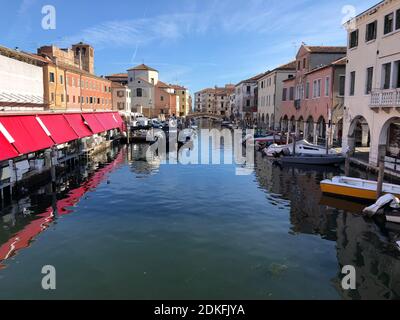 Chioggia, Canal de Vena, marché aux poissons, bateaux, lagune de Venise, Vénétie, Italie Banque D'Images