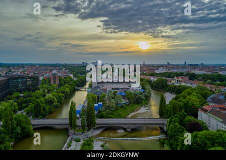 Vue sur Munich en début de matinée depuis une vue panoramique au printemps, bavière, allemagne Banque D'Images