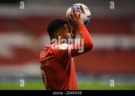 NOTTINGHAM, 15 DÉCEMBRE Cyrus Christie de la forêt de Nottingham pendant le match de championnat Sky Bet entre Nottingham Forest et Sheffield mercredi au City Ground, Nottingham, le mardi 15 décembre 2020. (Credit: Jon Hobley | MI News) Credit: MI News & Sport /Alay Live News Banque D'Images