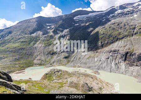 Pasterzengrund avec Sandersee, vue de Kaiser-Franz-Josefs-Höhe, derrière la tête de l'échelle et la tête d'épée, Parc national Hohe Tauern, Carinthie, Autriche Banque D'Images