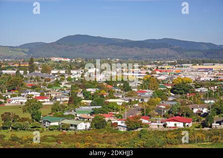 Vue sur la ville depuis la station de télécabine Skyline Skyrides, Rotorua, Bay of Plenty, North Island, New Zealand Banque D'Images