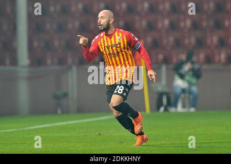 Benevento, Italie. 15 décembre 2020. Pasquale Schiattarella joueur de Benevento, pendant le match de la série italienne UN championnat entre Benevento vs Lazio, résultat final 1-1, match joué au stade Ciro Vigorito à Benevento. Italie, 15 décembre 2020. (Photo par Vincenzo Izzo/Sipa USA) crédit: SIPA USA/Alay Live News Banque D'Images